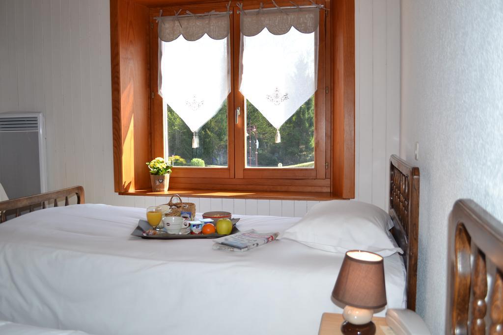 Hotel L'Echo Des Montagnes Armoy Esterno foto
